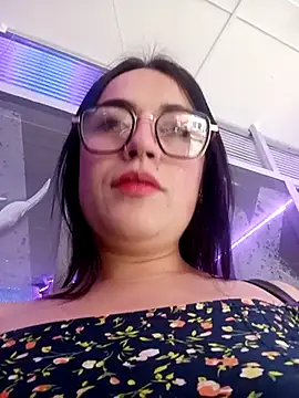 Lesly 10- online show from March 7, 2025, 9:59 pm