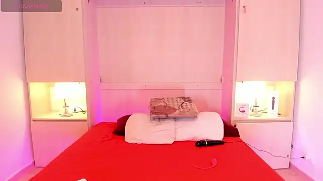 EmilyyStuart online show from February 26, 2025, 3:32 am