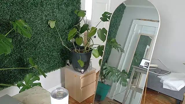 Snapshot of MistressKatie13xxx chatting on February 6, 2026, 7:06 pm MistressKatie13xxx online show from February 6, 2026, 7:06 pm