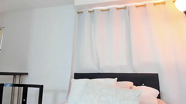 DailaSmith online show from February 8, 2025, 7:27 pm