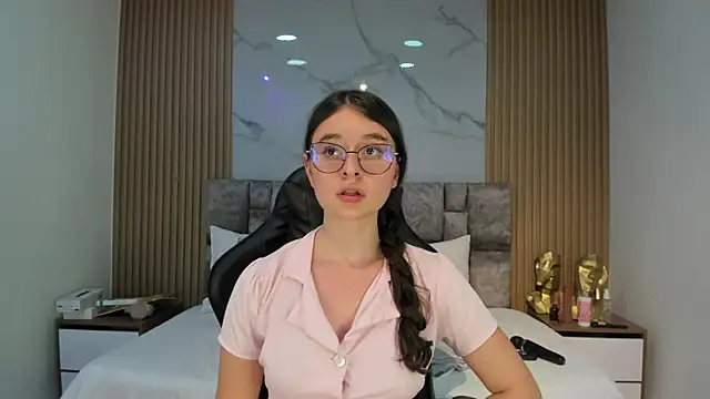 Khalifa fletcher online show from February 8, 2025, 8:42 am