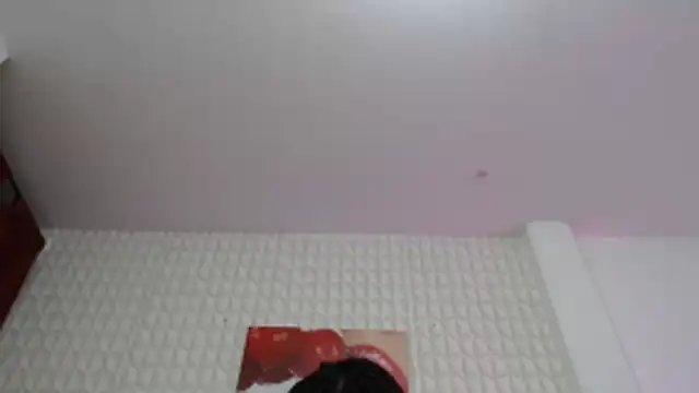 Alexa roussee online show from December 3, 2025, 12:58 pm