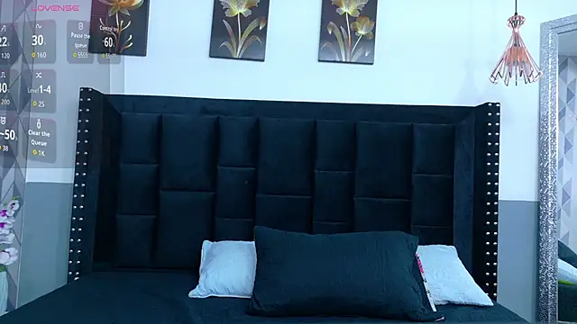 petitelittleebony online show from February 20, 2026, 2:19 am