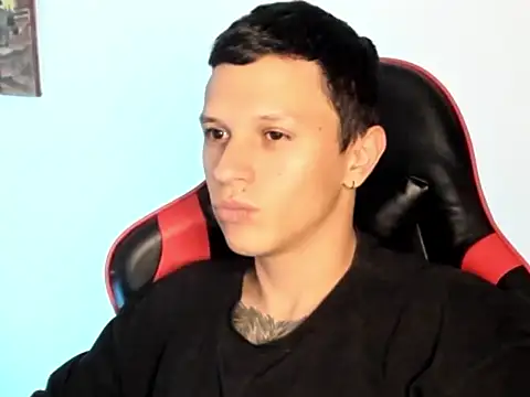 Snapshot of goodboy69l chatting on February 26, 2026, 12:20 am goodboy69l online show from February 26, 2026, 12:20 am