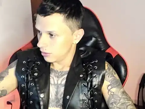 goodboy69l online show from April 17, 2026, 8:12 pm