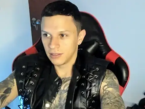 goodboy69l online show from June 3, 2026, 8:03 pm