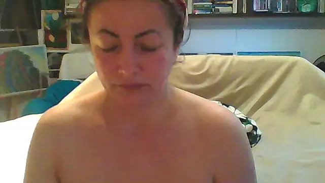 MariaAnaSunshine online show from September 9, 2025, 5:34 pm