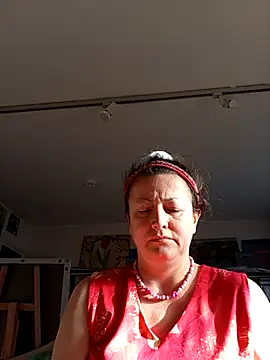 MariaAnaSunshine online show from September 24, 2025, 6:39 am