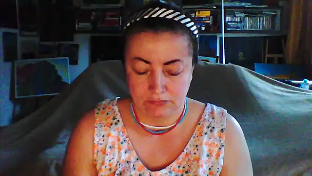 MariaAnaSunshine online show from February 21, 2026, 8:37 am