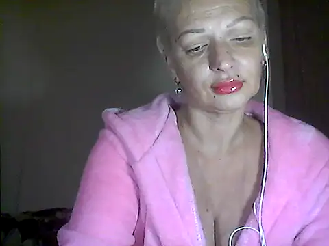 MaryJane441 online show from October 17, 2025, 8:00 pm