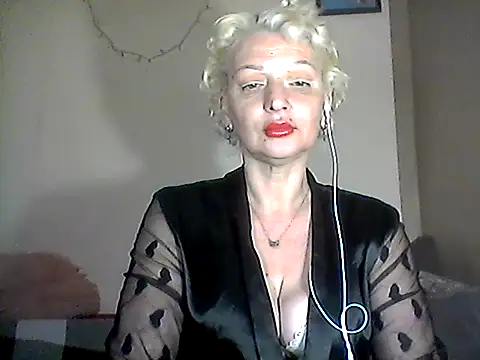 MaryJane441 online show from April 4, 2026, 8:06 pm