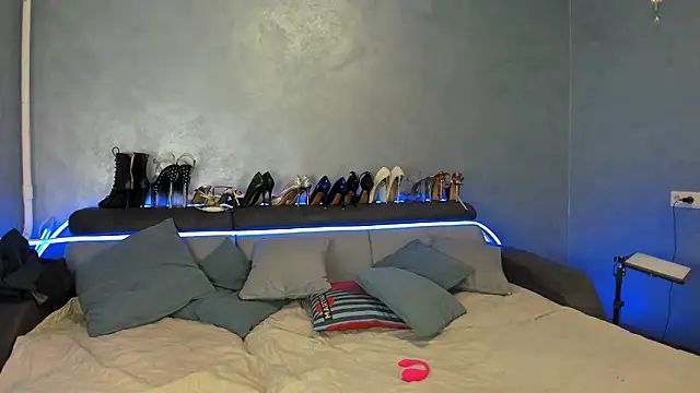 Snapshot of SEXDream777 chatting on February 9, 2026, 4:22 pm SEXDream777 online show from February 9, 2026, 4:22 pm