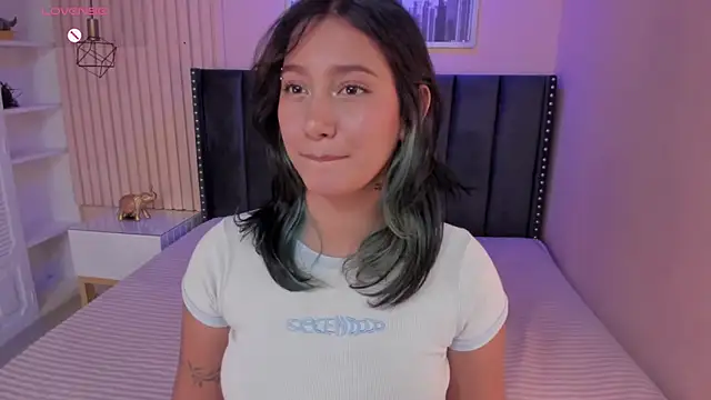 Yazmin rouse online show from February 19, 2025, 3:49 pm