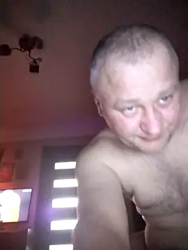 nudistu021 online show from April 15, 2026, 3:08 pm