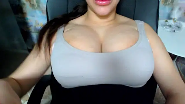 lovelyseu online show from February 8, 2025, 7:16 pm