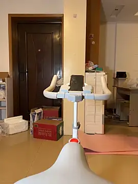 Tastemystrawberry online show from September 19, 2025, 4:18 pm