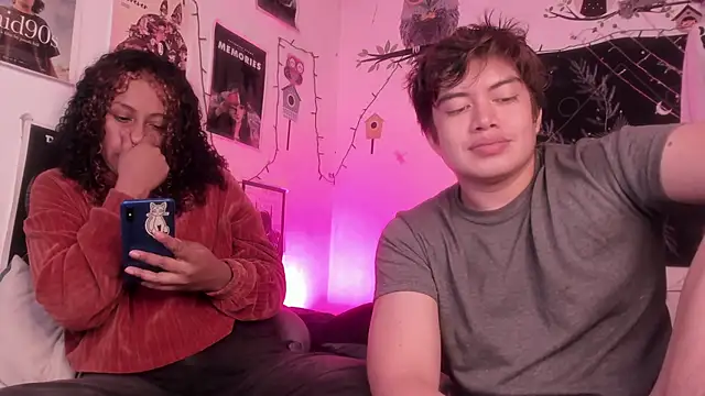 hothoneychile online show from December 16, 2025, 1:54 am