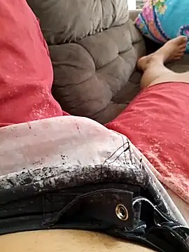 jhondivulga18 online show from April 8, 2026, 10:15 am