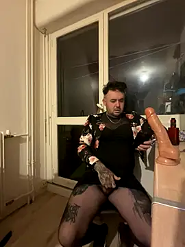 Snapshot of lope85540 chatting on October 19, 2025, 3:18 am lope85540 online show from October 19, 2025, 3:18 am