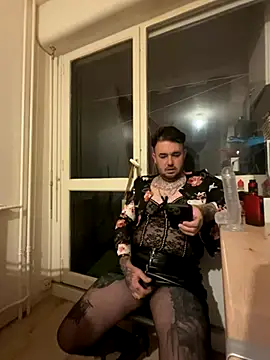 Snapshot of lope85540 chatting on October 28, 2025, 4:38 am lope85540 online show from October 28, 2025, 4:38 am