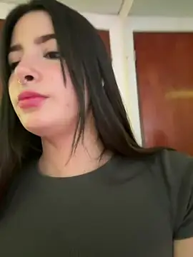 Snapshot of annaharper- chatting on March 16, 2025, 4:41 am annaharper- online show from March 16, 2025, 4:41 am