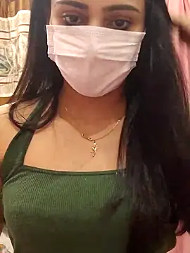 Snapshot of Mylovesana chatting on February 24, 2025, 5:53 pm Mylovesana online show from February 24, 2025, 5:53 pm