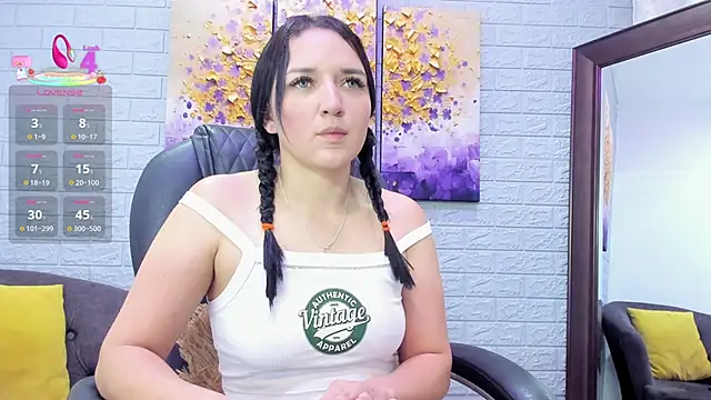  EmilyJireh  online show from September 20, 2025, 3:57 pm