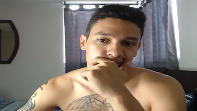 Tobicutee online show from January 11, 2026, 4:01 pm