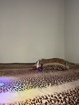 xMirana  online show from January 6, 2026, 9:46 am