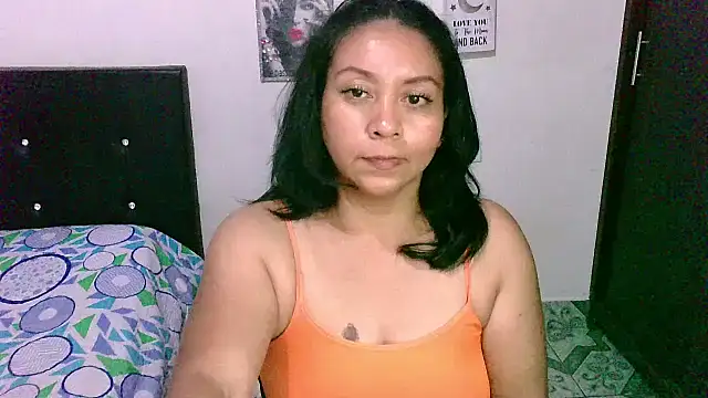 zaray bella online show from November 11, 2025, 10:54 pm