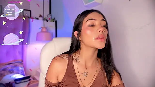 Giovanna oliveira online show from January 7, 2025, 5:33 am