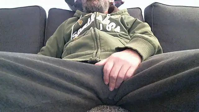 Snapshot of 77_No_Name_77 chatting on March 3, 2026, 8:20 am 77 No Name 77 online show from March 3, 2026, 8:20 am