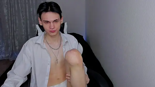 CHERLYBAY online show from February 16, 2025, 9:05 pm