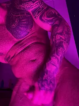 moody1996- online show from February 4, 2025, 3:44 am