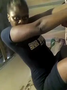 ZIPORA07 online show from September 14, 2025, 9:19 am