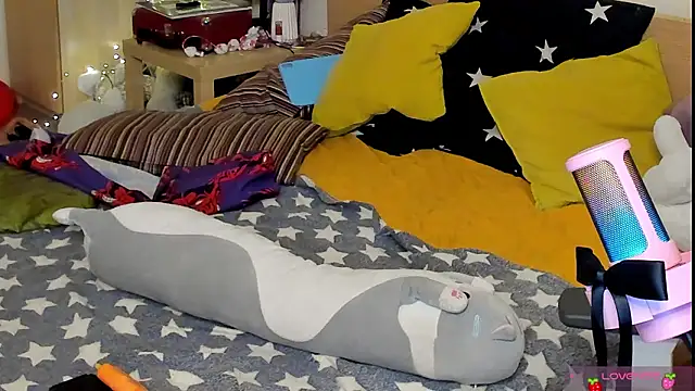 Sunny Elly online show from March 16, 2026, 8:35 pm