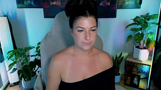 NatiLove35 online show from January 18, 2026, 4:11 pm