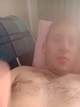 Snapshot of Karizmatikman chatting on February 17, 2025, 12:59 pm Karizmatikman online show from February 17, 2025, 12:59 pm