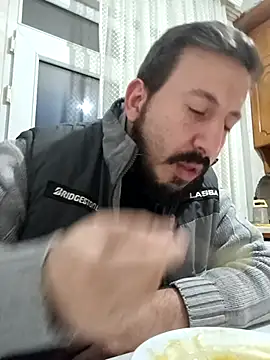 Snapshot of Karizmatikman chatting on February 20, 2026, 4:18 pm Karizmatikman online show from February 20, 2026, 4:18 pm