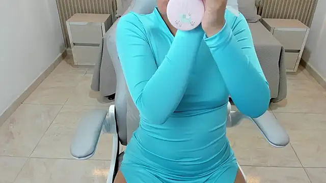 Hanaa latif online show from March 8, 2025, 12:30 pm