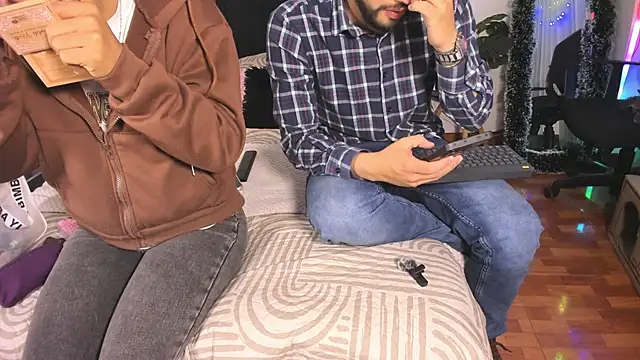 -soulmate-s online show from December 19, 2025, 1:29 pm