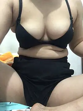 Snapshot of Lona_Lina chatting on January 23, 2025, 12:52 pm Lona Lina online show from January 23, 2025, 12:52 pm