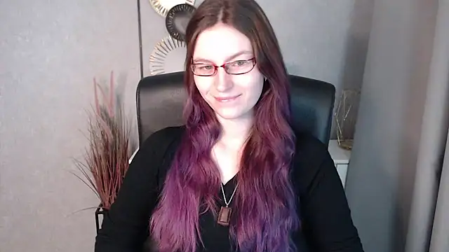 emmaxDelight online show from January 6, 2025, 6:36 am