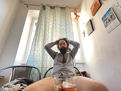 lostile8 online show from November 3, 2025, 11:55 am