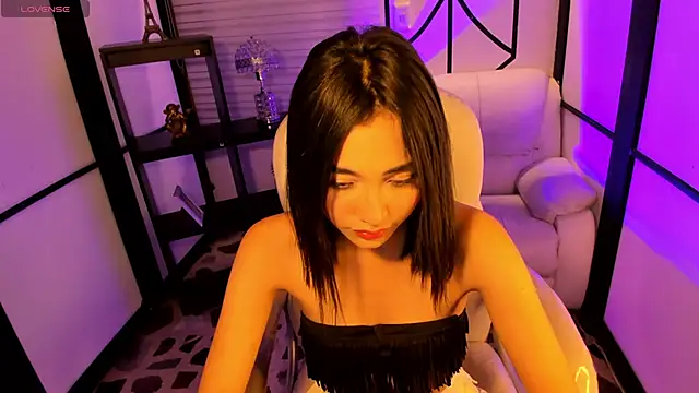 Snapshot of lilithTeen1_ chatting on December 21, 2024, 7:35 am lilithTeen1  online show from December 21, 2024, 7:35 am