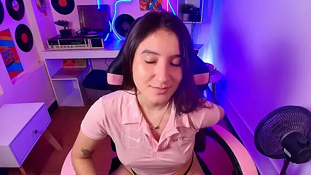 sweetyy lollipop online show from March 11, 2025, 11:44 am