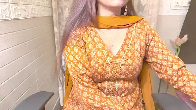 Snapshot of Your_Sassy_Goddess chatting on March 19, 2025, 4:45 pm Your Sassy Goddess online show from March 19, 2025, 4:45 pm