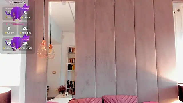 NatalyThorn88 online show from September 21, 2025, 4:47 am