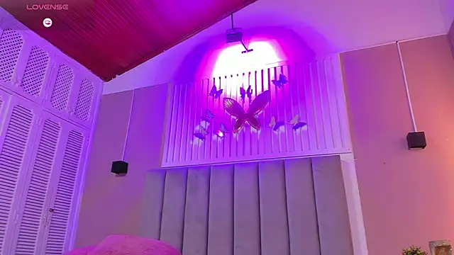 dyvis 22 online show from October 10, 2025, 11:42 am