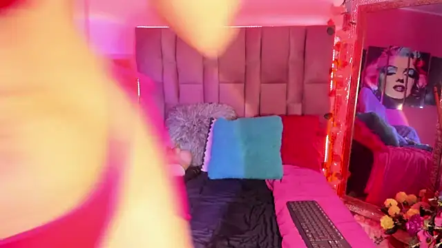 sweetyose online show from February 15, 2026, 7:10 pm